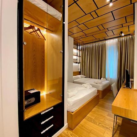 Crown Boutique Hotel Dıraç Dış mekan fotoğraf