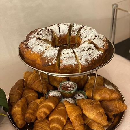 Crown Boutique Hotel Dıraç Dış mekan fotoğraf