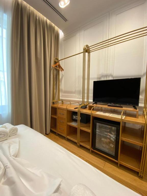 Crown Boutique Hotel Dıraç Dış mekan fotoğraf