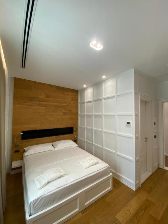 Crown Boutique Hotel Dıraç Dış mekan fotoğraf