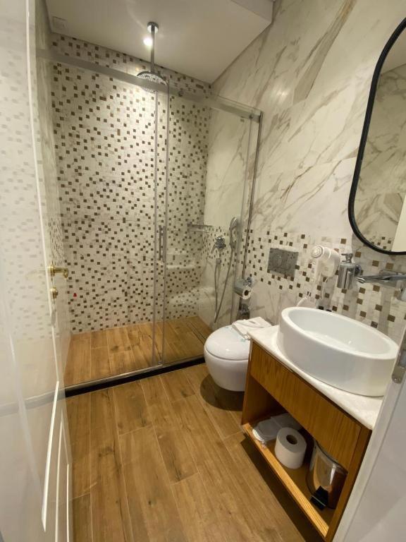 Crown Boutique Hotel Dıraç Dış mekan fotoğraf