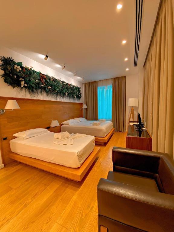 Crown Boutique Hotel Dıraç Dış mekan fotoğraf